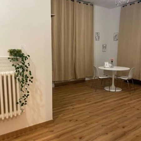 La Casa Di Amalia Apartment Rho Bagian luar foto